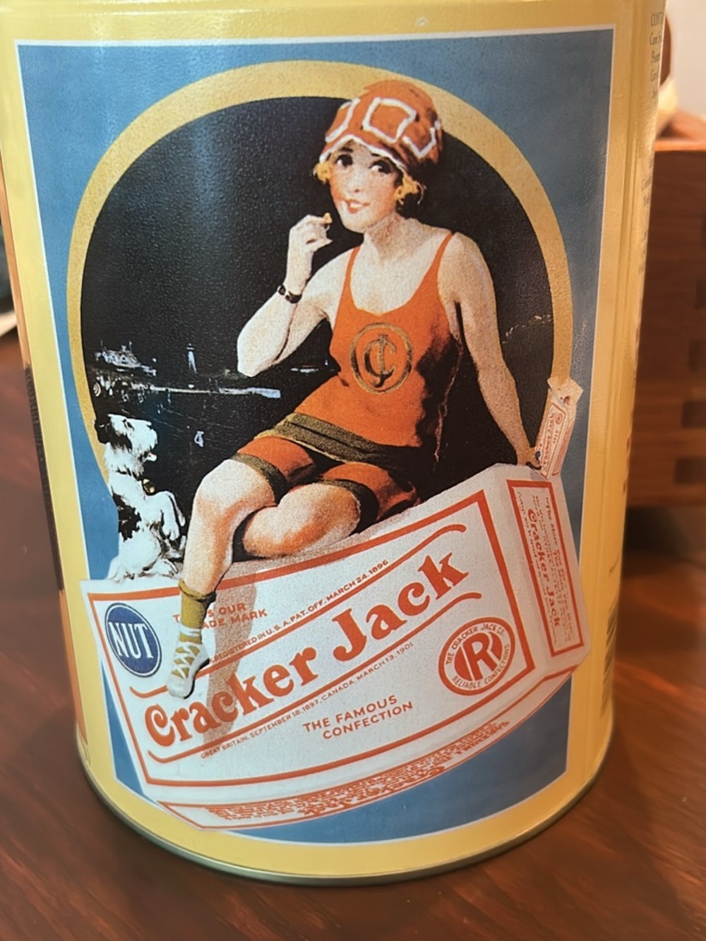 Vintage 1991 Cracker Jack tin - Picture 4 of 5